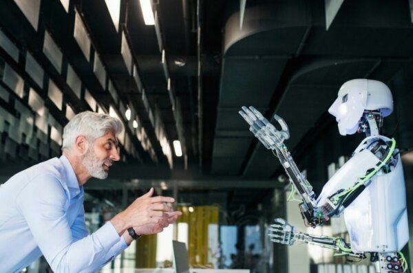 искусственный интеллект и человек