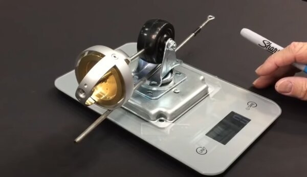 Эффект Джанибекова в приборе