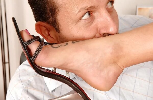 Фетиш в виде ног