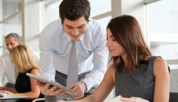 Такой человек привлекает внимание