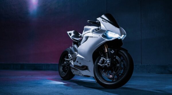 Двухколесный транспорт с мотором