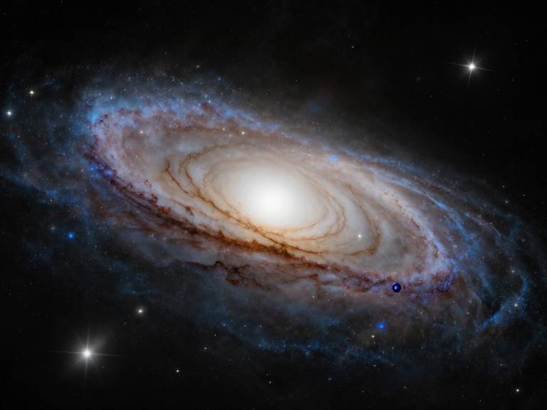 Детальный снимок галактики Сомбреро в космосе